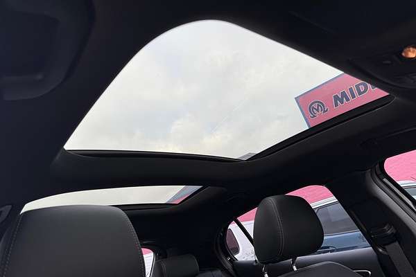 2019 Mercedes-Benz GLA-Class GLA180 X156