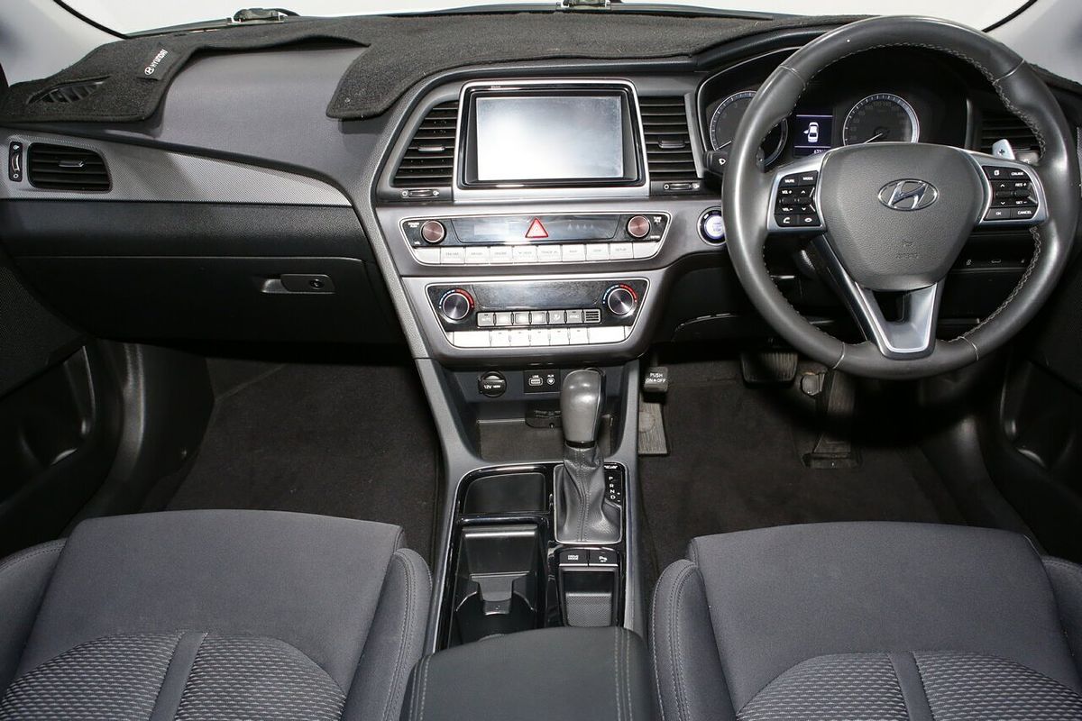 2018 Hyundai Sonata Active LF4