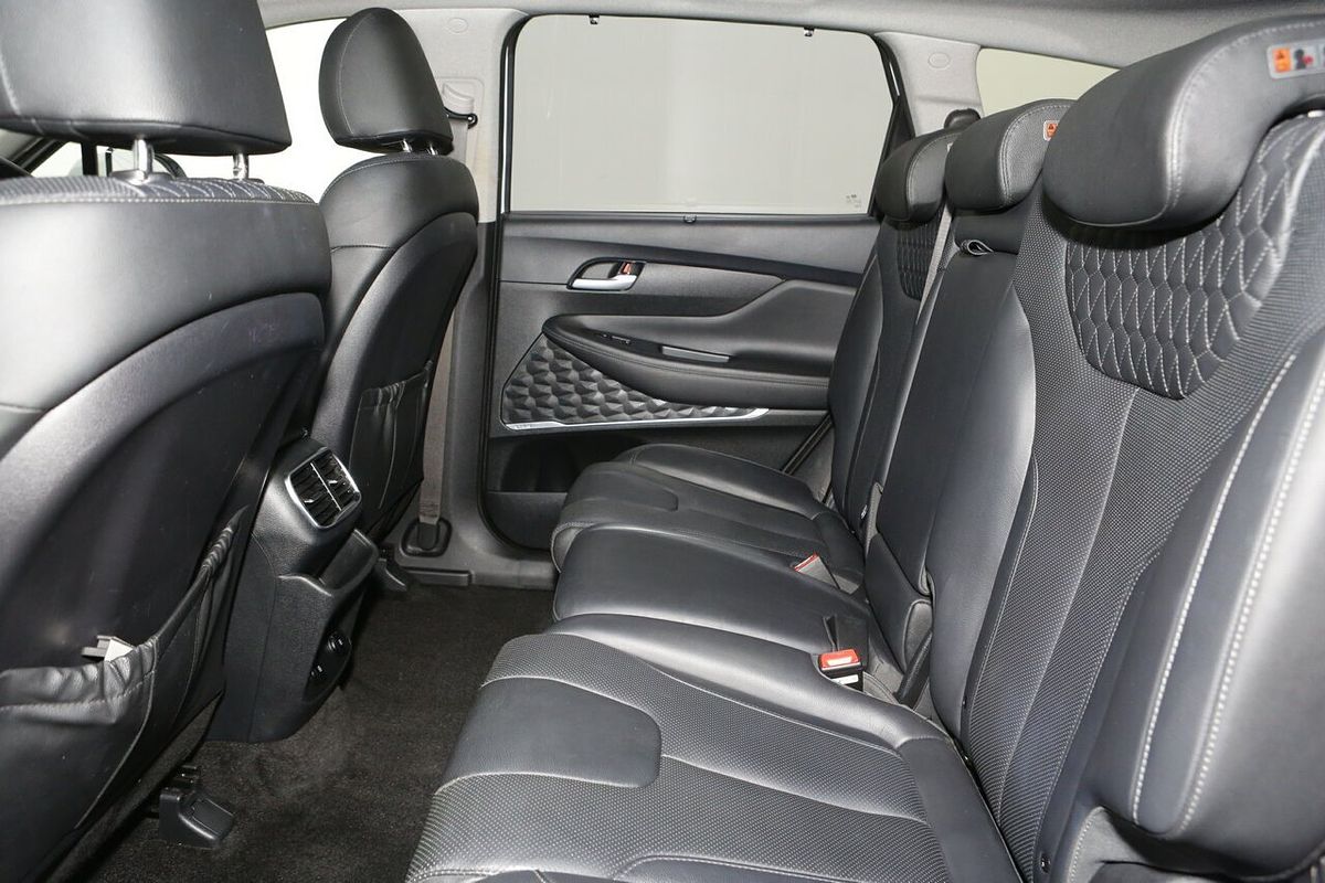 2019 Hyundai Santa Fe Highlander TM.2