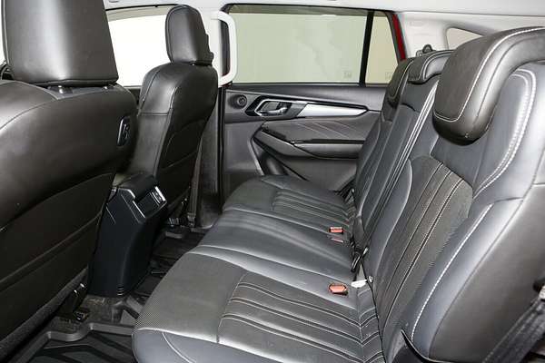 2022 Isuzu MU-X LS-T