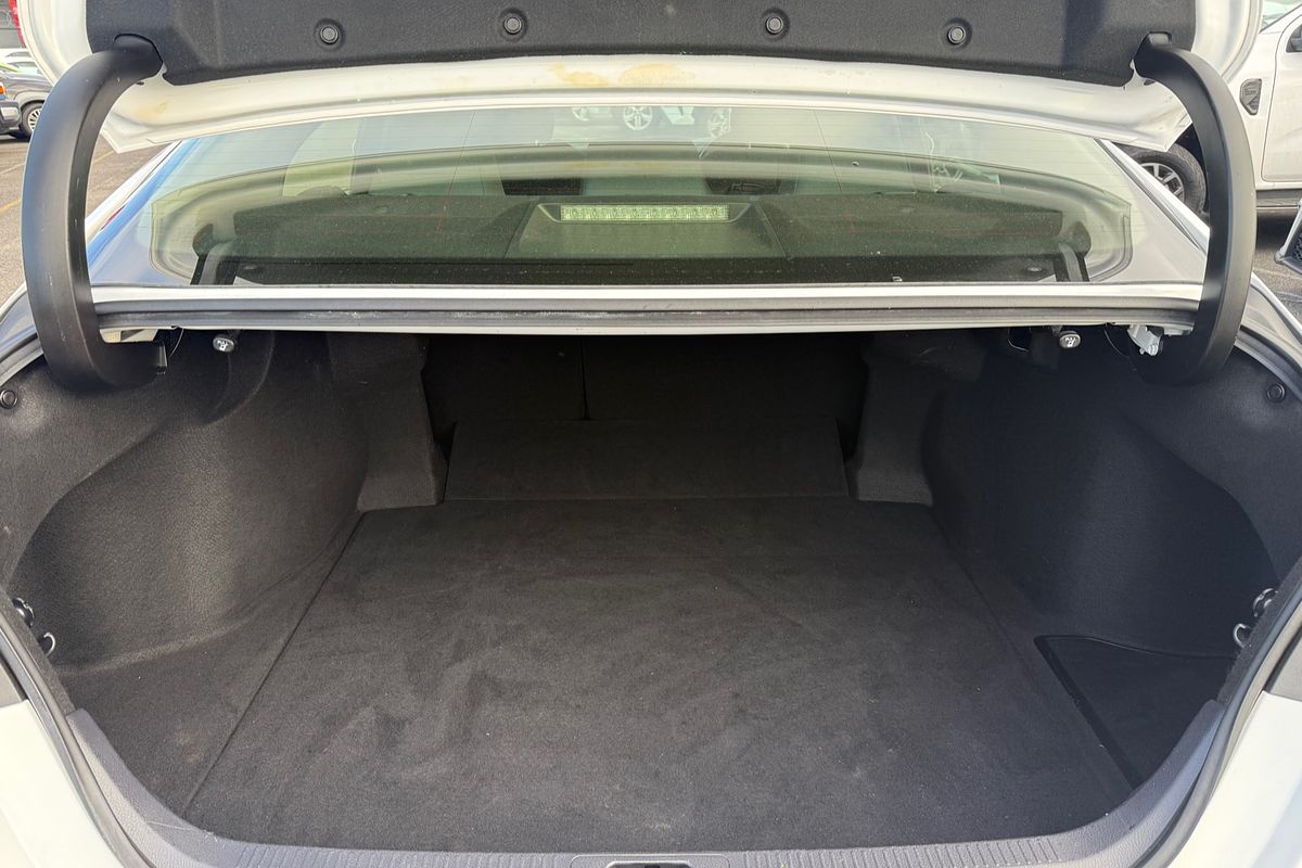 2019 Toyota Camry Ascent AXVH71R