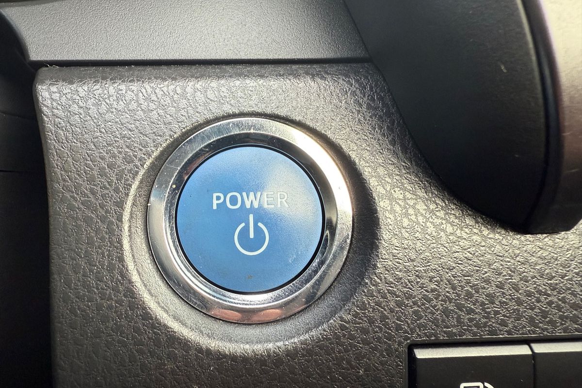 2019 Toyota Camry Ascent AXVH71R