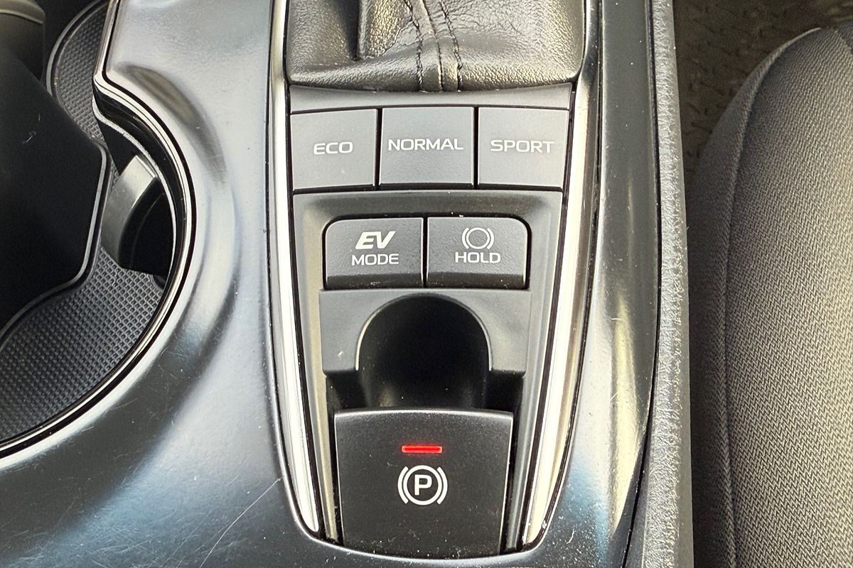 2019 Toyota Camry Ascent AXVH71R