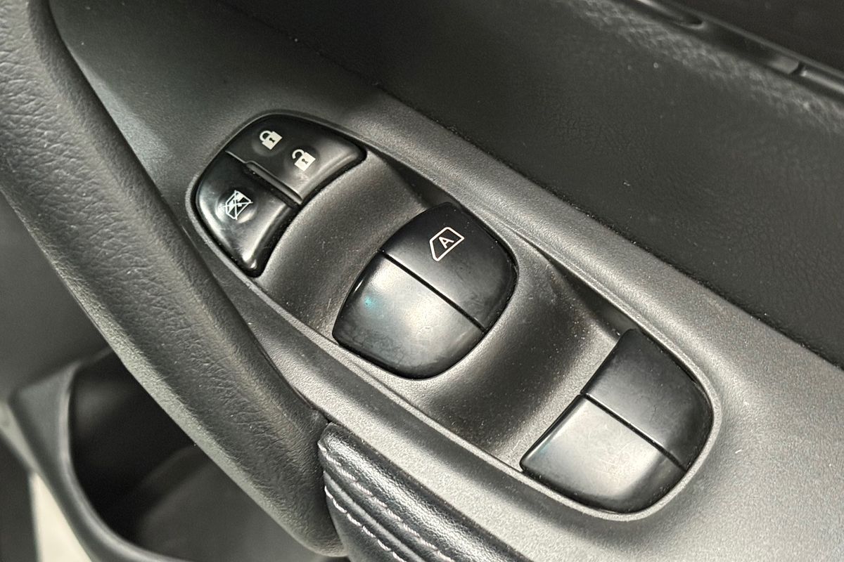 2021 Nissan X-TRAIL ST-L T32