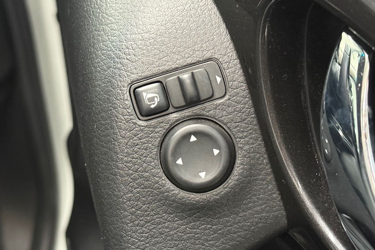 2021 Nissan X-TRAIL ST-L T32