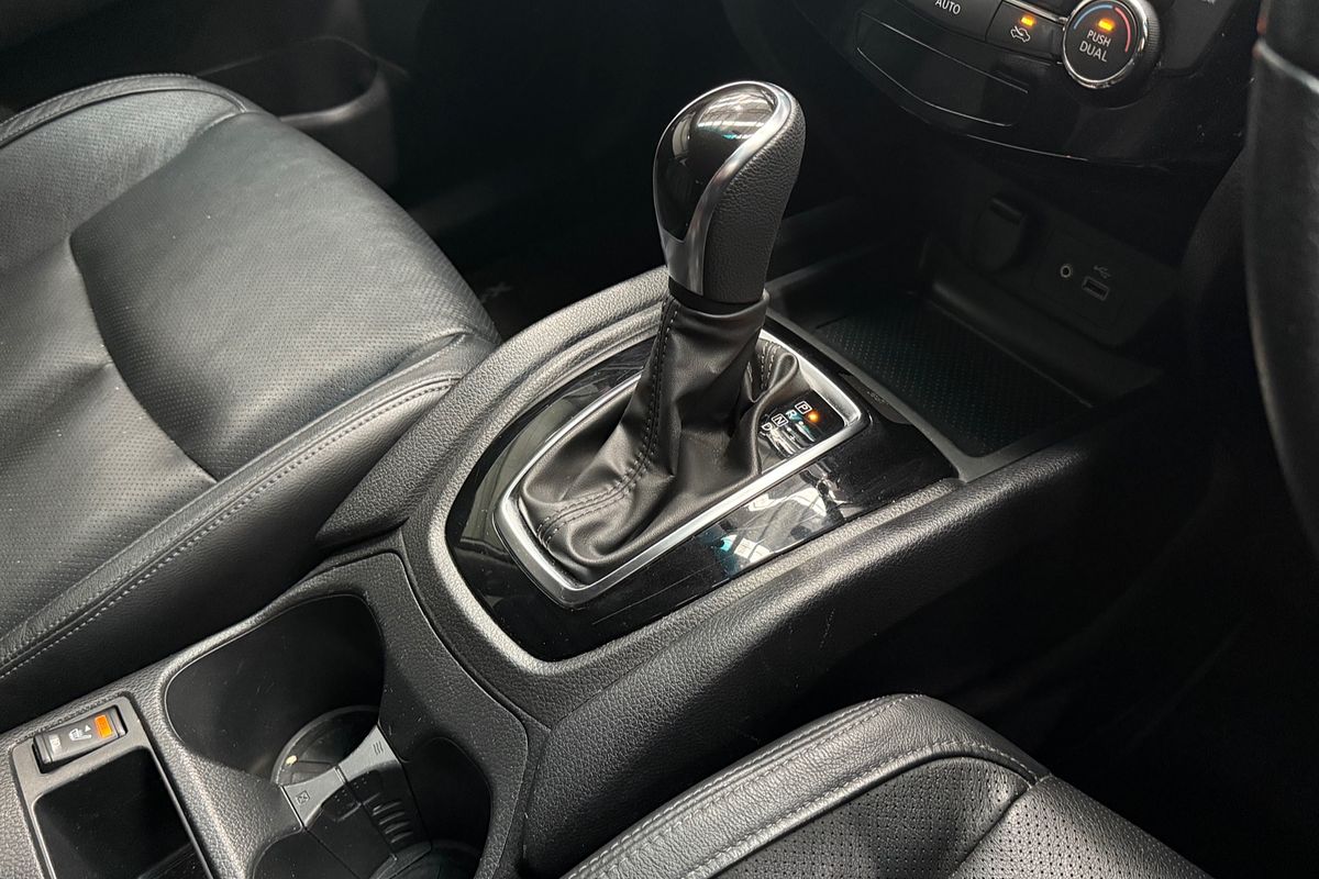 2021 Nissan X-TRAIL ST-L T32