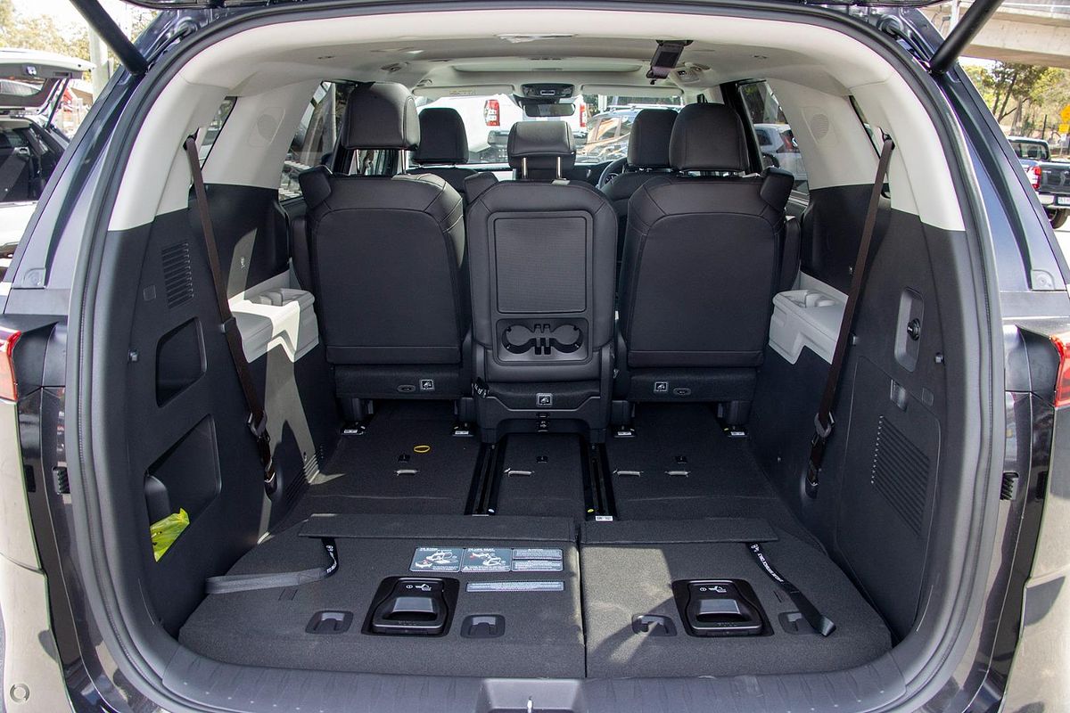 2023 Kia Carnival Special Edition KA4