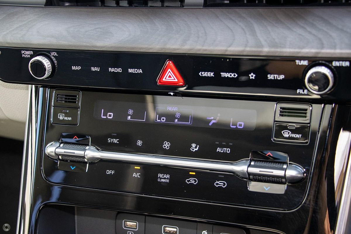 2023 Kia Carnival Special Edition KA4