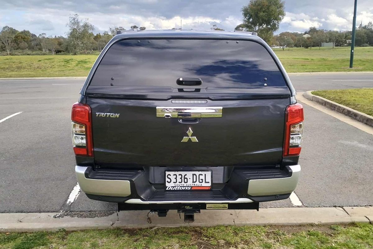2021 Mitsubishi MR