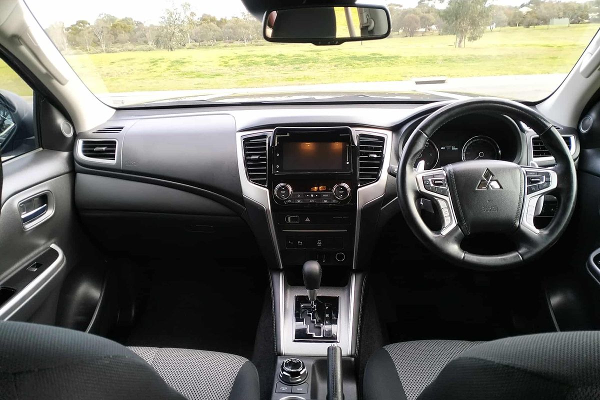2021 Mitsubishi MR