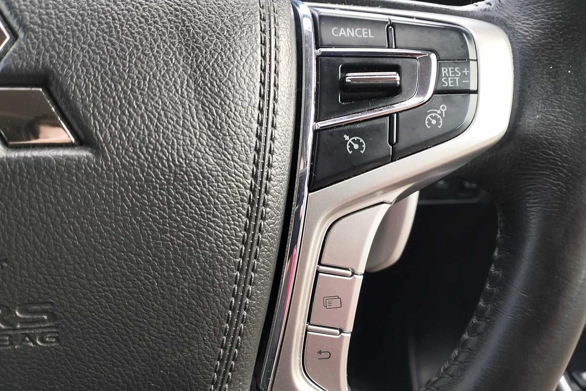 2021 Mitsubishi MR