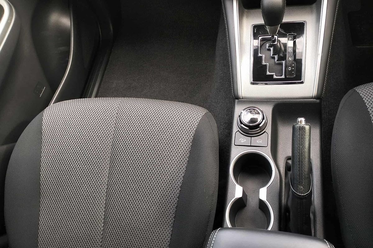 2021 Mitsubishi MR