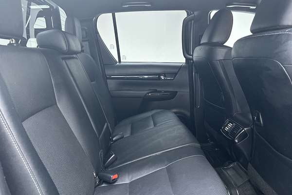 2020 Toyota Hilux Rugged X GUN126R 4X4