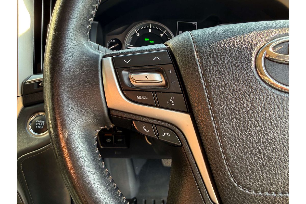 2017 Toyota Landcruiser Sahara VDJ200R