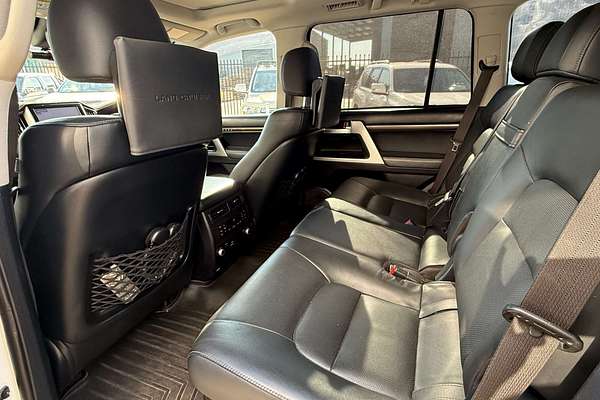 2017 Toyota Landcruiser Sahara VDJ200R
