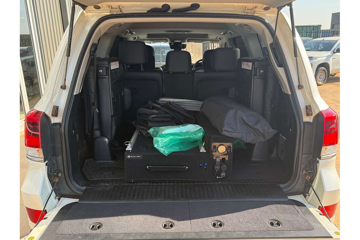 2017 Toyota Landcruiser Sahara VDJ200R