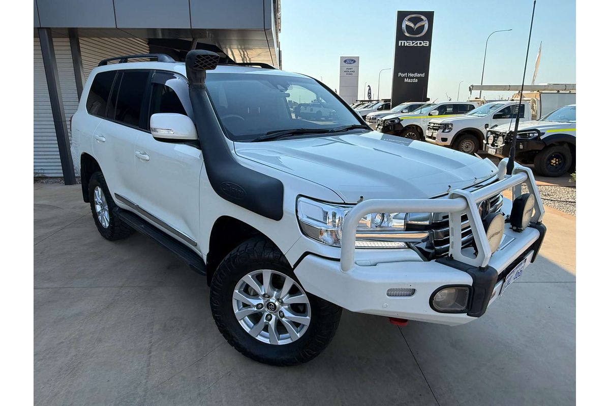 2017 Toyota Landcruiser Sahara VDJ200R