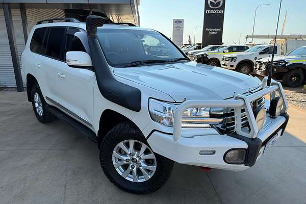 2017 Toyota Landcruiser Sahara VDJ200R