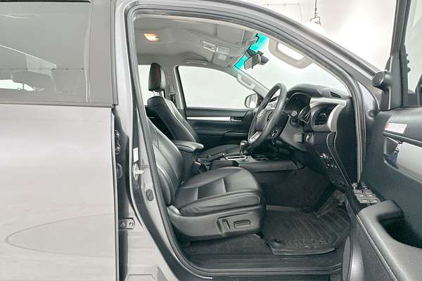 2022 Toyota Hilux SR5 GUN126R 4X4