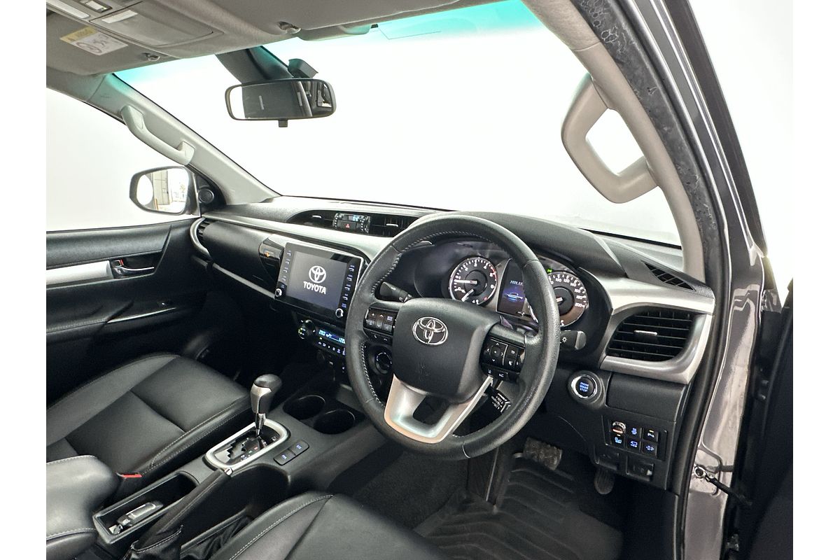 2022 Toyota Hilux SR5 GUN126R 4X4
