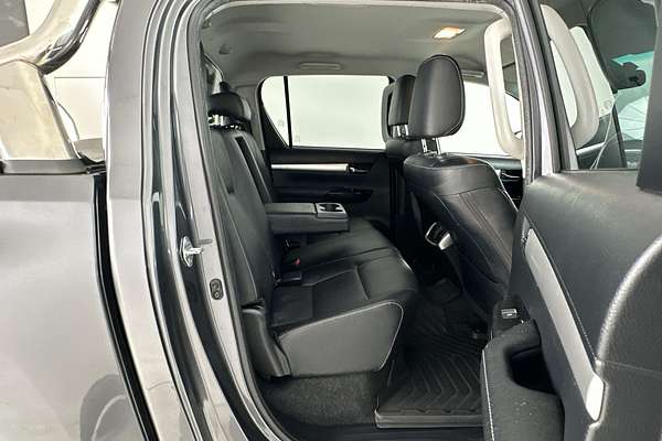 2022 Toyota Hilux SR5 GUN126R 4X4