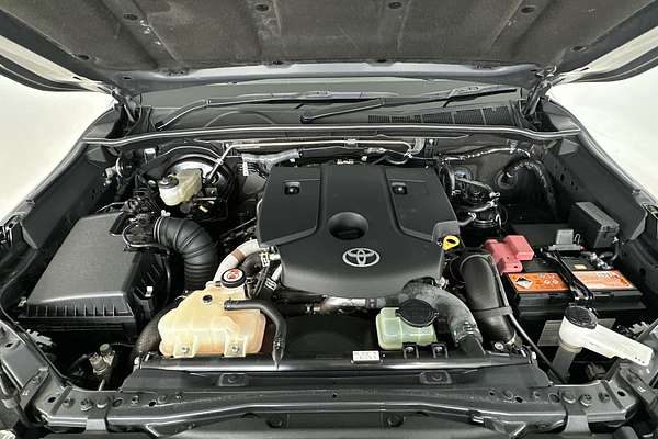 2022 Toyota Hilux SR5 GUN126R 4X4