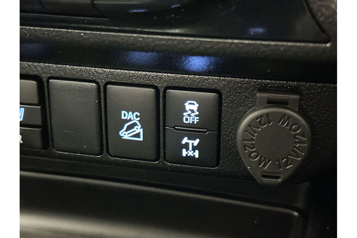 2022 Toyota Hilux SR5 GUN126R 4X4