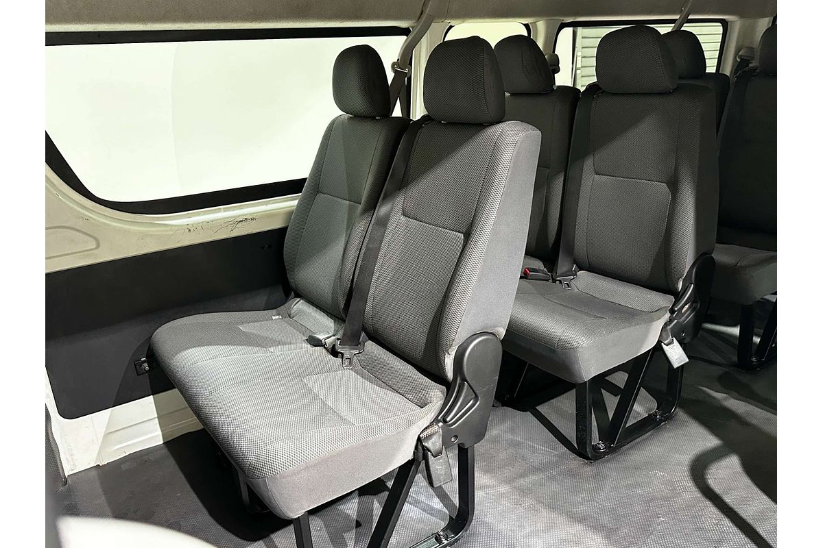 2016 Toyota Hiace Commuter KDH223R