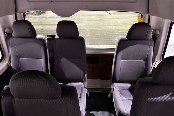 2016 Toyota Hiace Commuter KDH223R