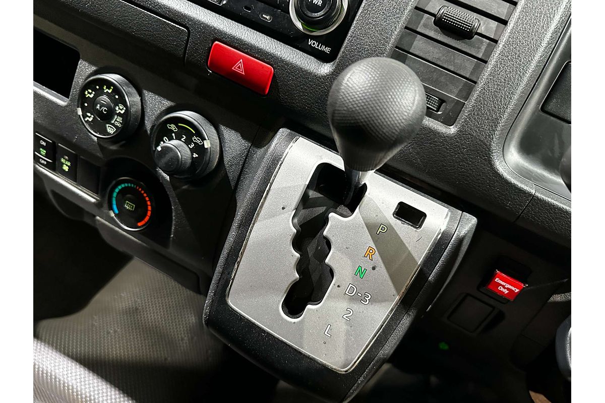 2016 Toyota Hiace Commuter KDH223R