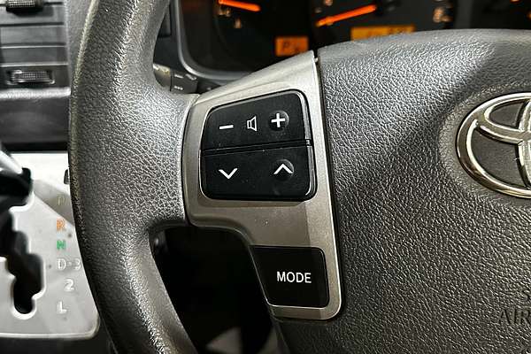2016 Toyota Hiace Commuter KDH223R