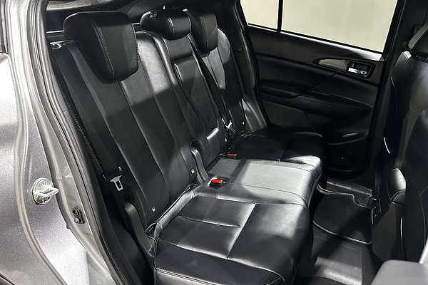 2023 Mitsubishi Eclipse Cross PHEV Exceed YB