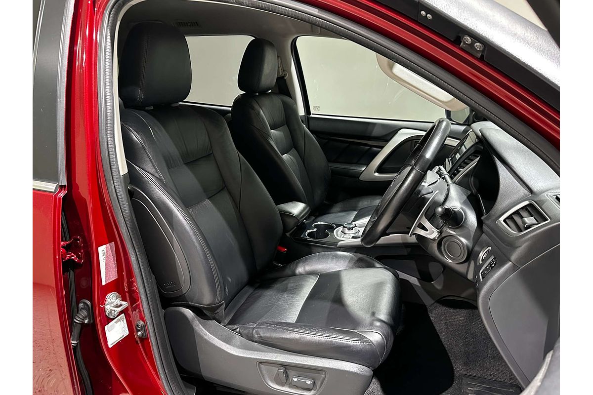 2016 Mitsubishi Pajero Sport GLS QE