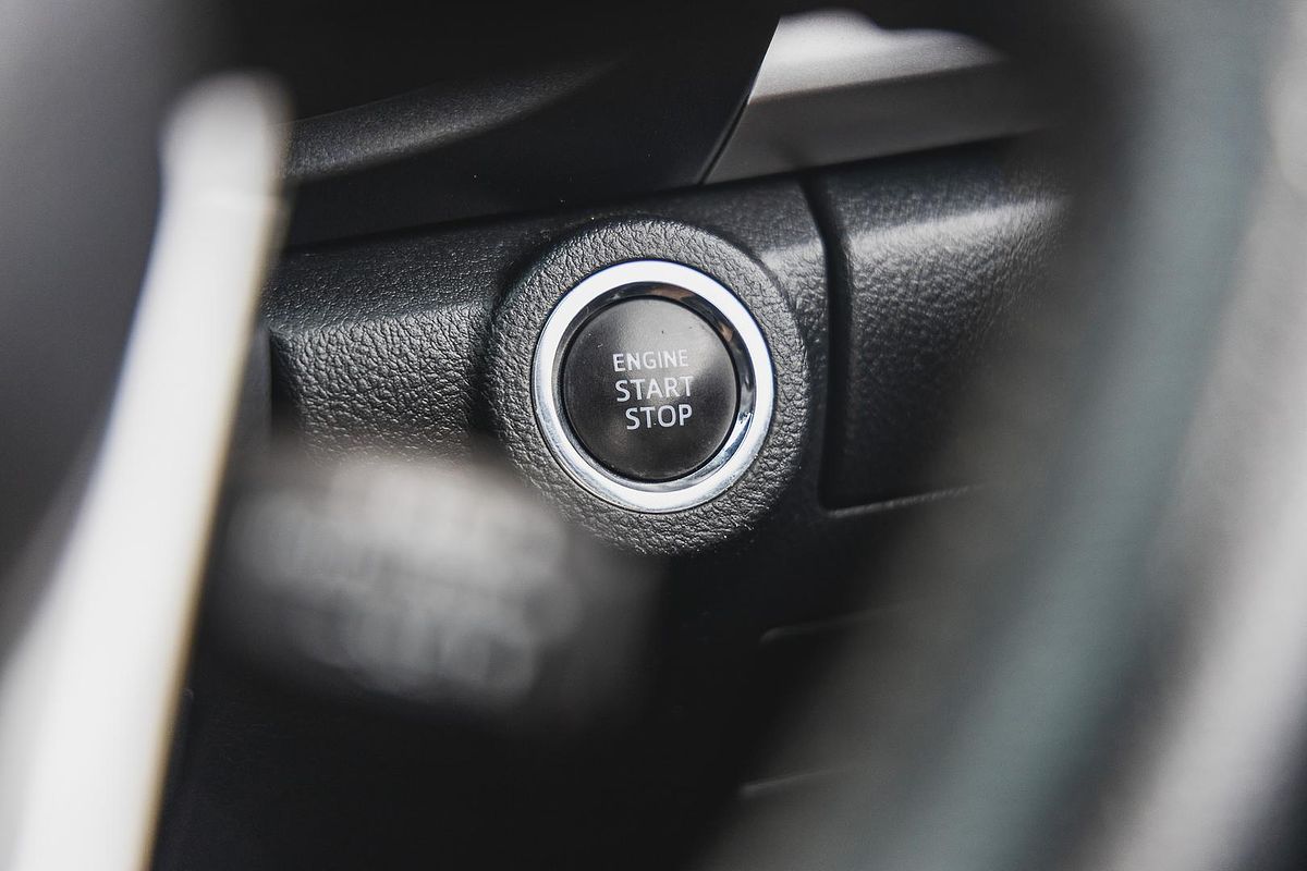 2020 Toyota Hilux SR5 GUN126R 4X4