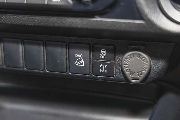 2020 Toyota Hilux SR5 GUN126R 4X4