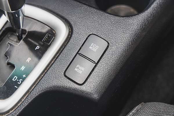 2020 Toyota Hilux SR5 GUN126R 4X4