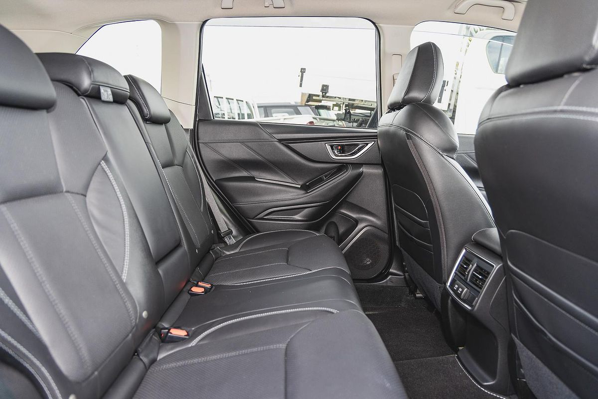 2020 Subaru Forester 2.5i-S S5