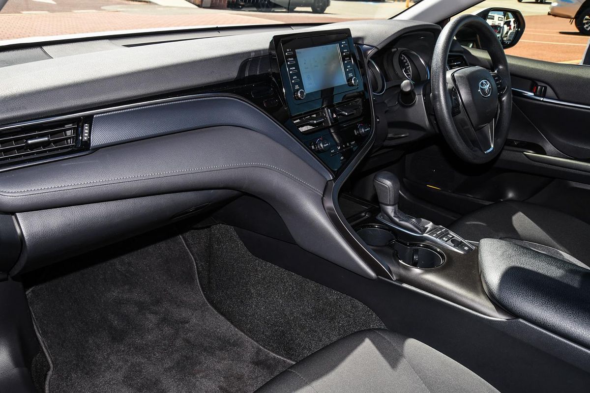 2024 Toyota Camry Ascent AXVH80R