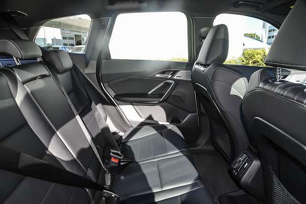 2024 BMW iX1 eDrive20 xLine U11