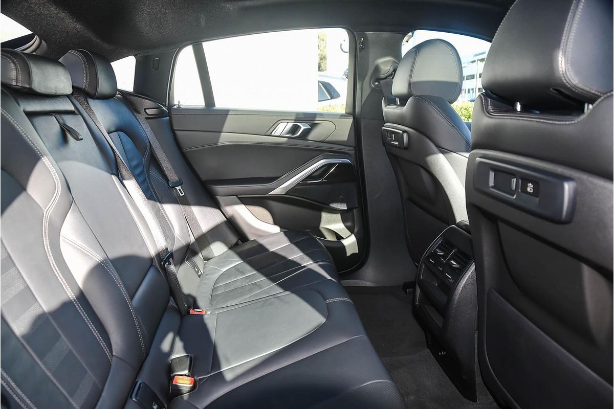 2020 BMW X6 xDrive40i M Sport G06