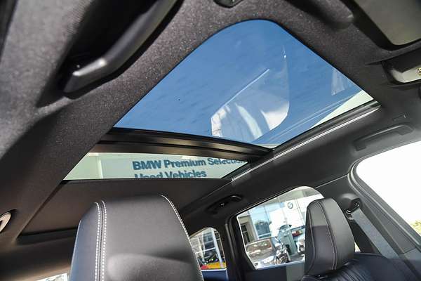 2024 BMW iX1 eDrive20 xLine U11