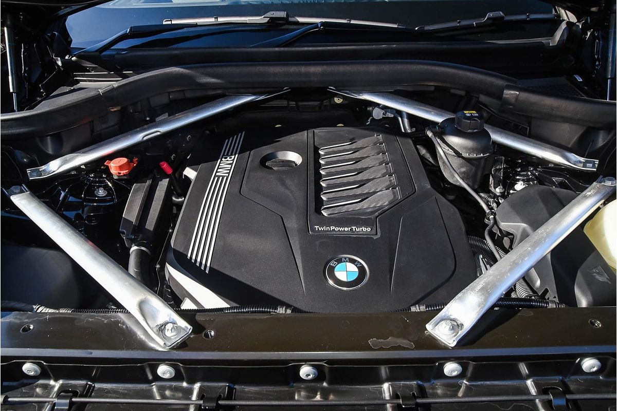 2020 BMW X6 xDrive40i M Sport G06