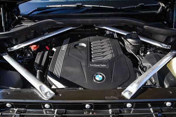 2020 BMW X6 xDrive40i M Sport G06