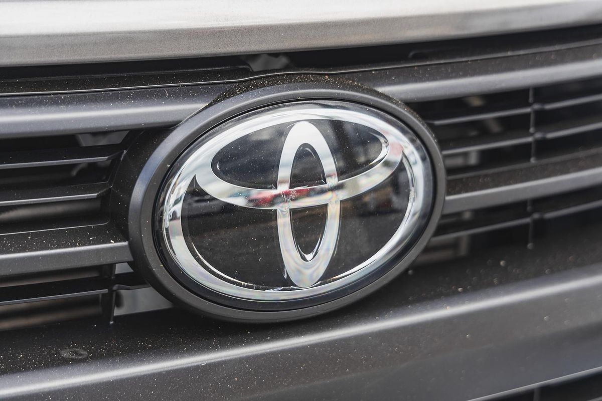 2023 Toyota Hilux SR GUN126R 4X4