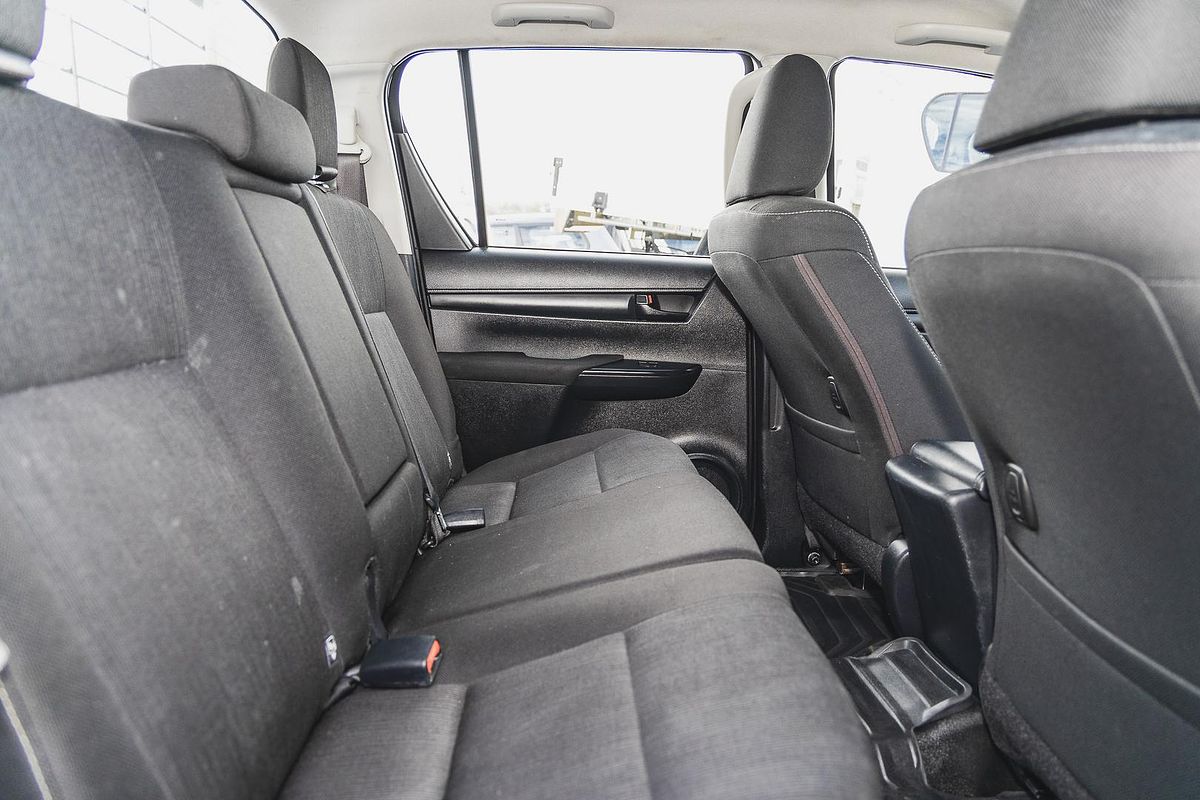 2023 Toyota Hilux SR GUN126R 4X4