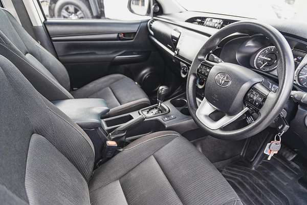 2023 Toyota Hilux SR GUN126R 4X4