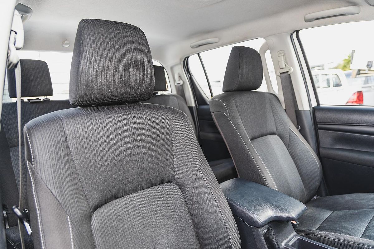 2023 Toyota Hilux SR GUN126R 4X4