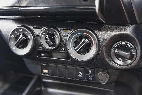 2023 Toyota Hilux SR GUN126R 4X4