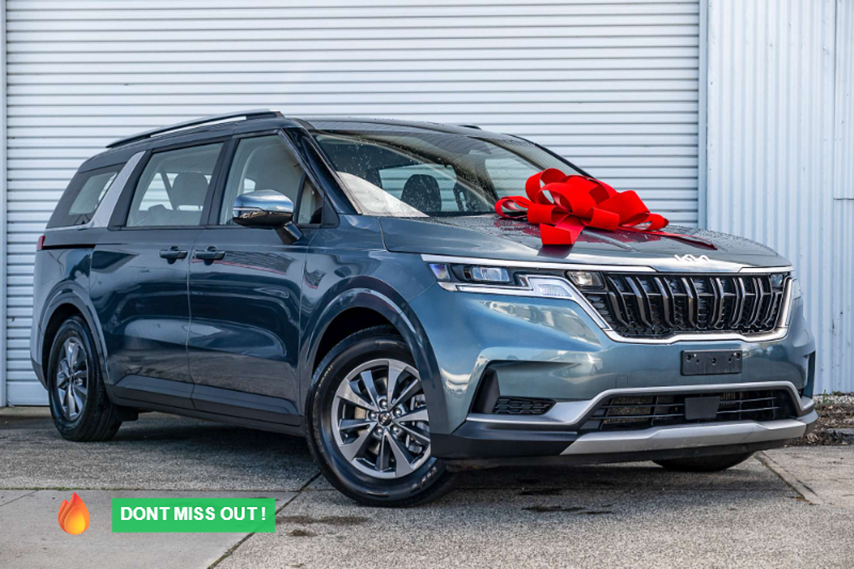 2023 Kia Carnival S KA4