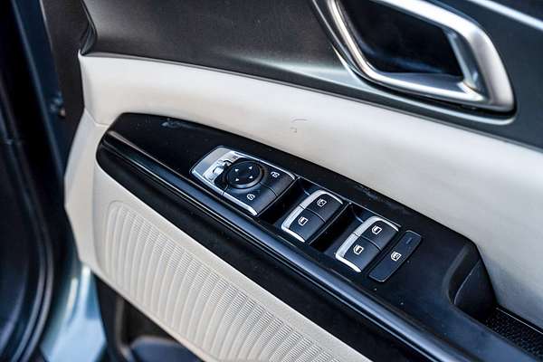 2022 Kia Carnival S KA4